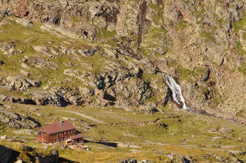 Wasserfall an der Elberfelder Hütte Wasserfall an der Elberfelder Hütte
