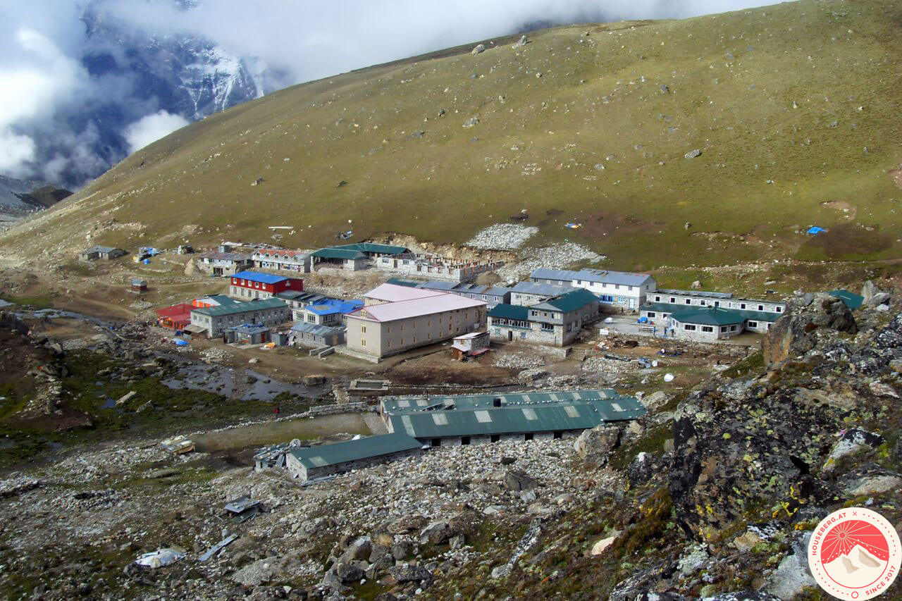 das Dorf Lobuche am Fuße des Khumbu-Gletschers, Mount Everest Base Camp Trek, Nepal